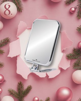 🎄 Otevíráme 8. okénko našeho adventního kalendáře! Zrcadlo, zrcadlo, kdo je v této zemi nejkrásnější? ✨ Získej přenosné...