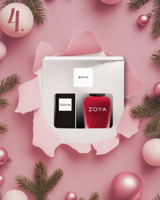 🎄 Otevíráme 4. okénko našeho adventního kalendáře! Dnes hrajeme o luxusní duo ZOYA - Midnight kiss. Dokonalé červená barva...