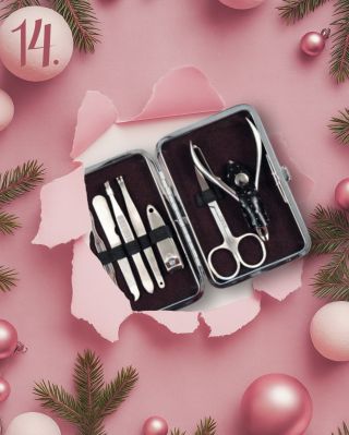 🎄 Otevíráme 14. okénko našeho adventního kalendáře! Dnes můžete vyhrát manikúrní sadu od značky Top Choice na doma i na...